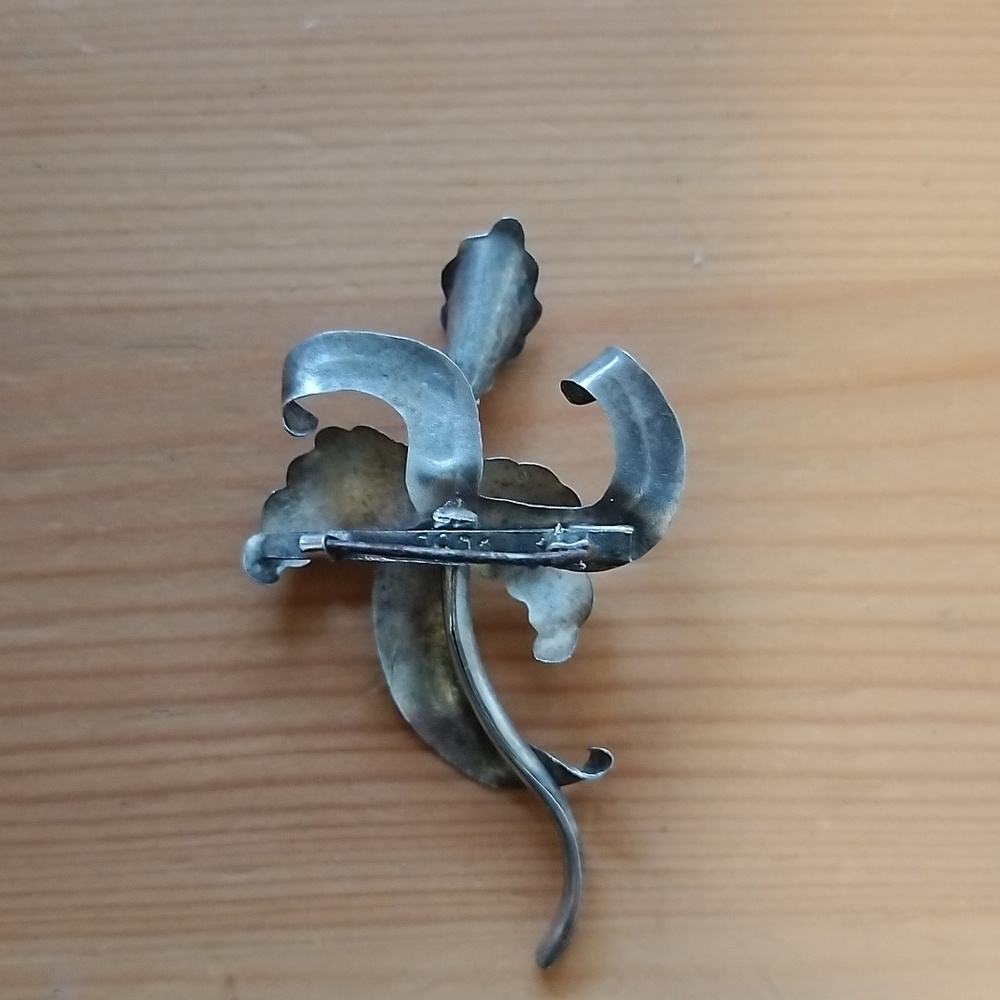 Vintage Sterling Silver Iris Flower Brooch Museo Del Cobre Plata 0900 singed - Picture 3 of 6